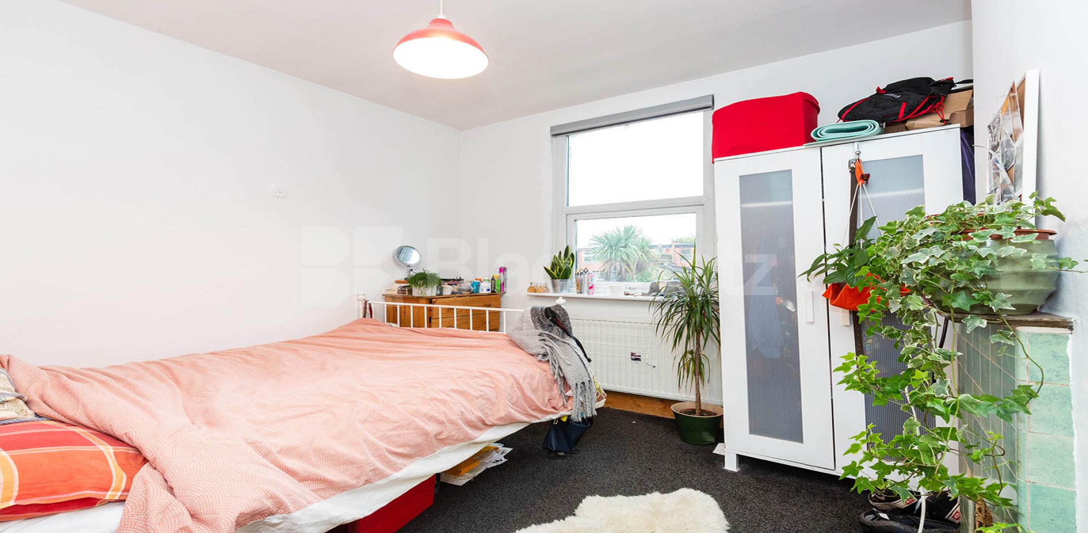 			NEW INSTRUCTION!, 2 Bedroom, 1 bath, 1 reception Flat			 Falkland Road, HARINGEY LADDER